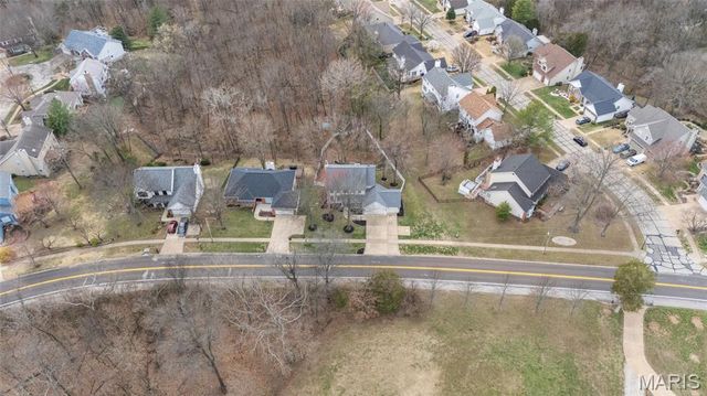 2954 Finestown Road, St Louis, MO 63129