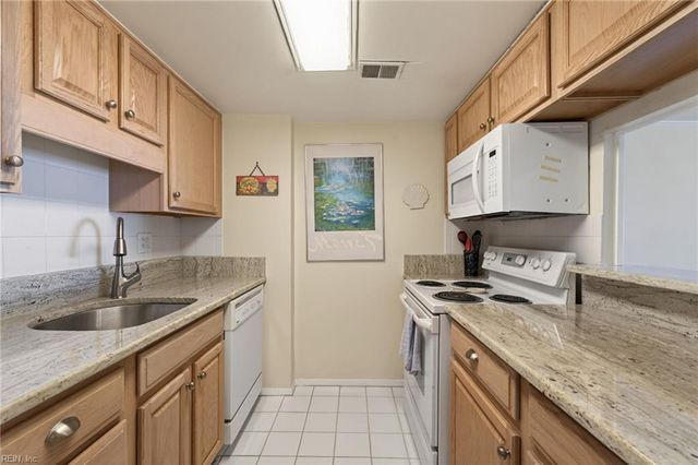 2830 Shore Dr Apt 308, Virginia Beach, VA 23451