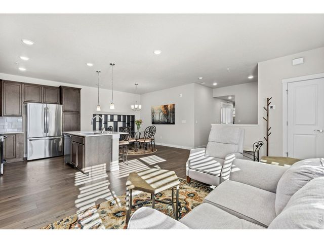 330 High Point Dr B-103, Longmont, CO 80504