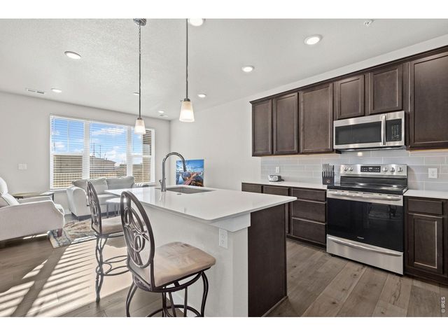 330 High Point Dr B-103, Longmont, CO 80504