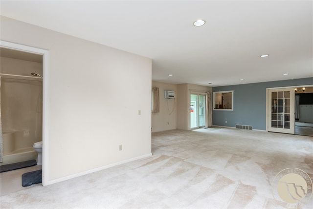 2112 Hoover Avenue, Billings, MT 59102