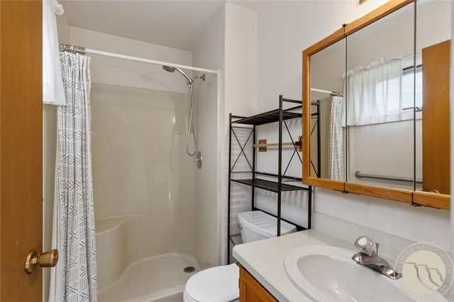 2112 Hoover Avenue, Billings, MT 59102