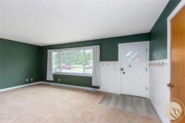 2112 Hoover Avenue, Billings, MT 59102