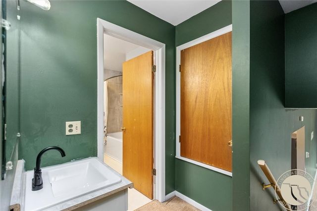2112 Hoover Avenue, Billings, MT 59102
