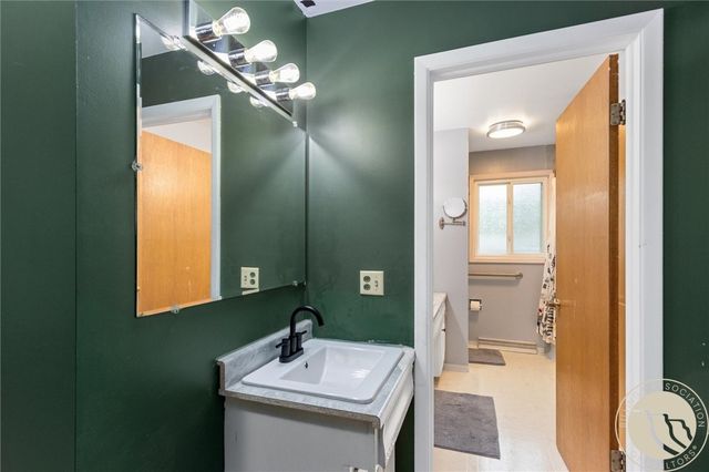 2112 Hoover Avenue, Billings, MT 59102