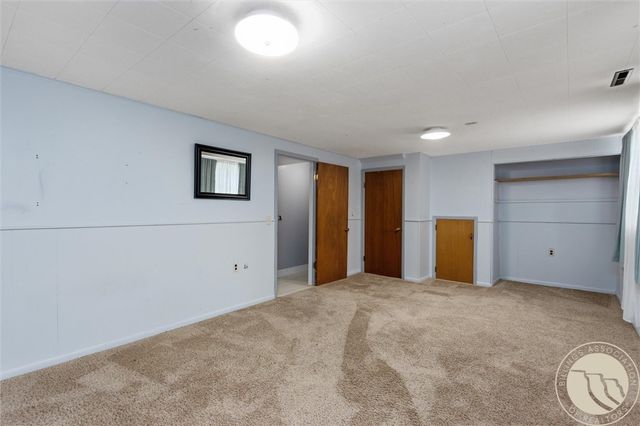 2112 Hoover Avenue, Billings, MT 59102