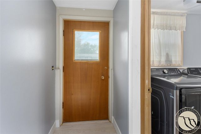 2112 Hoover Avenue, Billings, MT 59102