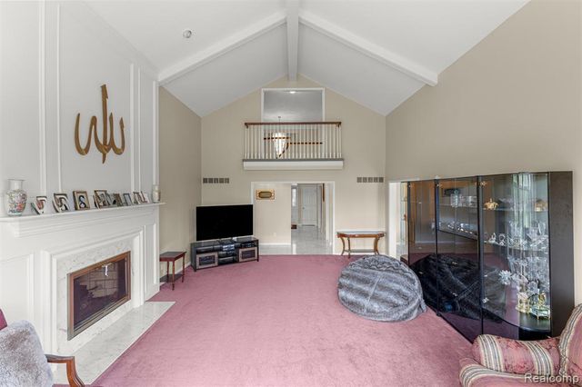 30060 Bristol Lane, Bingham Farms, MI 48025