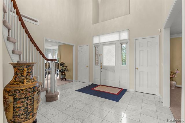 30060 Bristol Lane, Bingham Farms, MI 48025