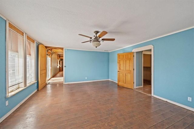 22599 Fall Leaf Drive, Linwood, KS 66052