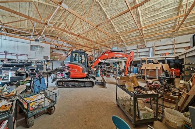 22599 Fall Leaf Drive, Linwood, KS 66052