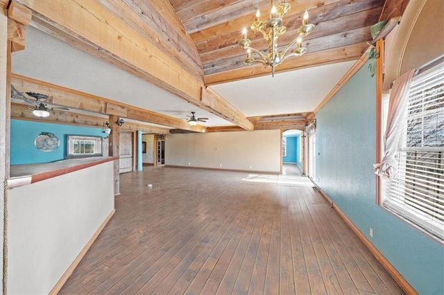 22599 Fall Leaf Drive, Linwood, KS 66052