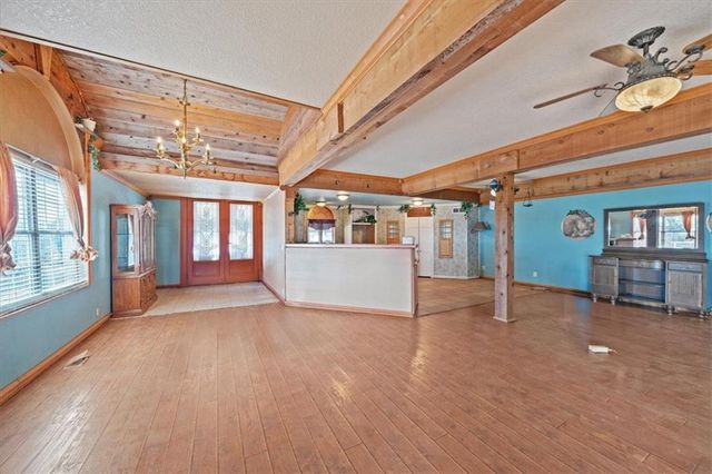 22599 Fall Leaf Drive, Linwood, KS 66052