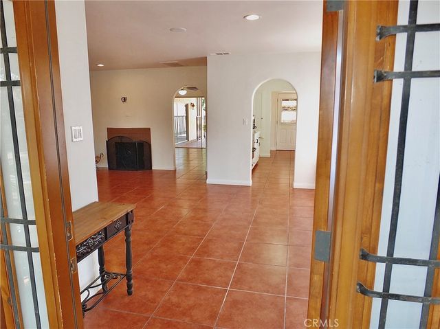 6336 California Avenue, Long Beach, CA 90805