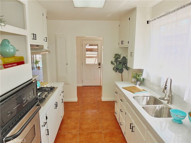 6336 California Avenue, Long Beach, CA 90805