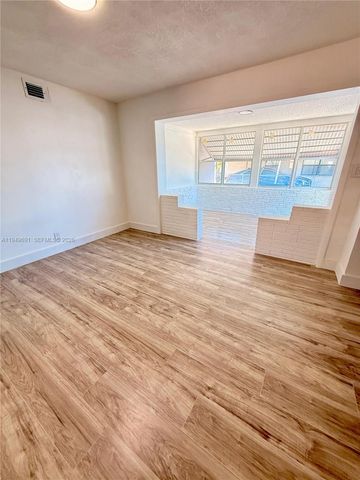 1824 NW 25th Ave, Fort Lauderdale, FL 33311