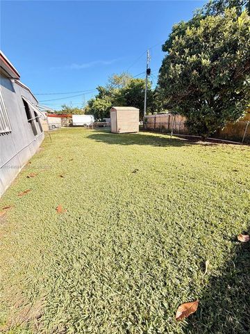 1824 NW 25th Ave, Fort Lauderdale, FL 33311