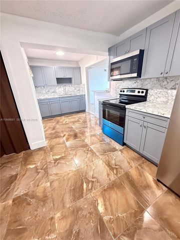 1824 NW 25th Ave, Fort Lauderdale, FL 33311