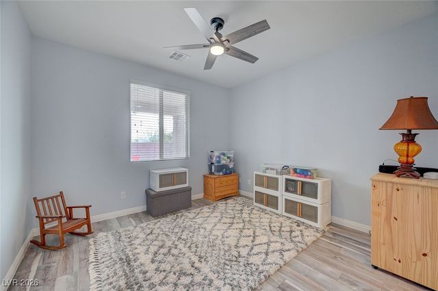 676 Suguaro Bluffs Street, Henderson, NV 89014