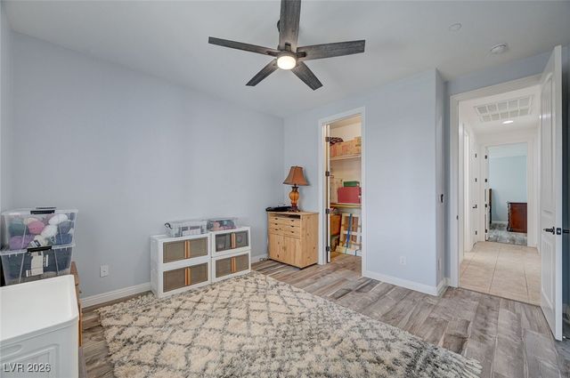 676 Suguaro Bluffs Street, Henderson, NV 89014