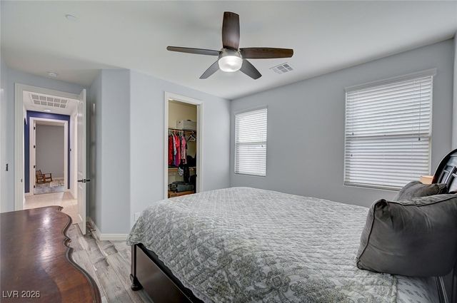 676 Suguaro Bluffs Street, Henderson, NV 89014