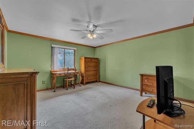 39083 Eastridge Drive, Clinton Township, MI 48038