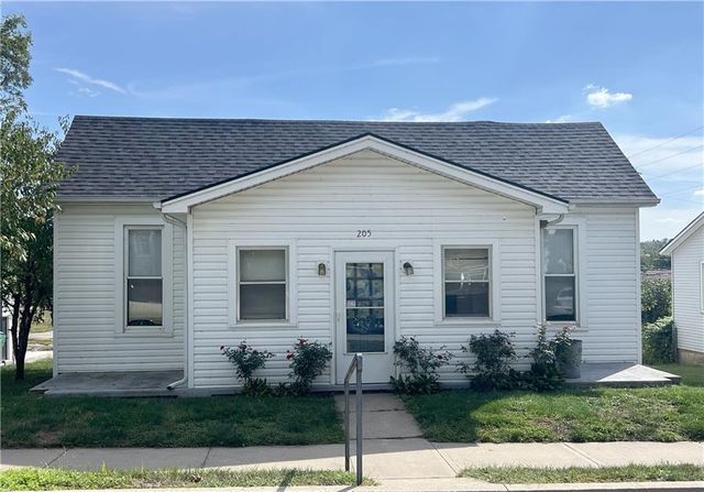 205 High Street, Platte City, MO 64079