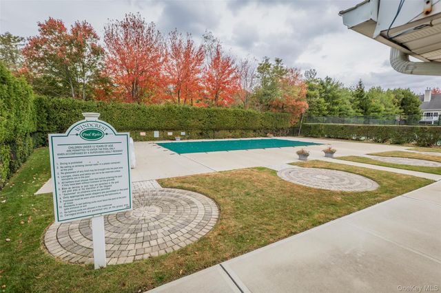 32 Scarborough Drive, Smithtown, NY 11787