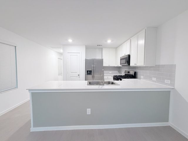 945 Pertuso Lane, Huffman, TX 77336