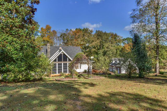 4503 TN Highway 47, Charlotte, TN 37036