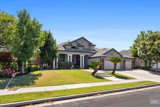 1910 Three Bridges Way, Bakersfield, CA 93311