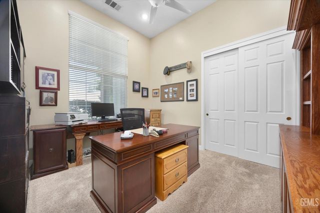 1910 Three Bridges Way, Bakersfield, CA 93311