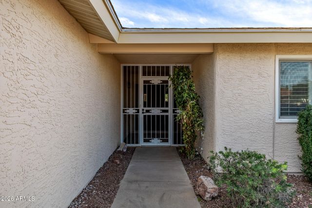 26622 S NEW TOWN Drive, Sun Lakes, AZ 85248
