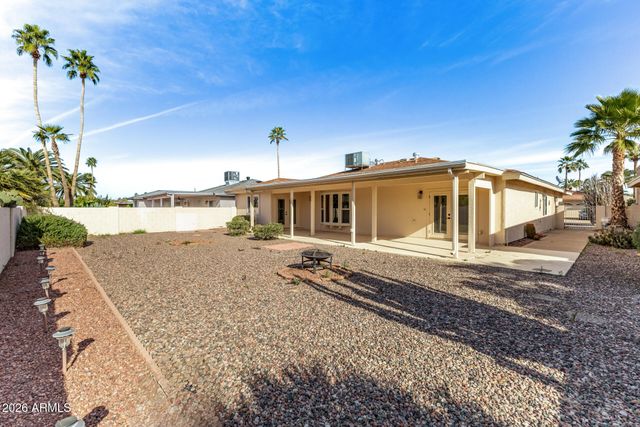 26622 S NEW TOWN Drive, Sun Lakes, AZ 85248