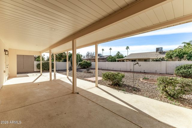 26622 S NEW TOWN Drive, Sun Lakes, AZ 85248