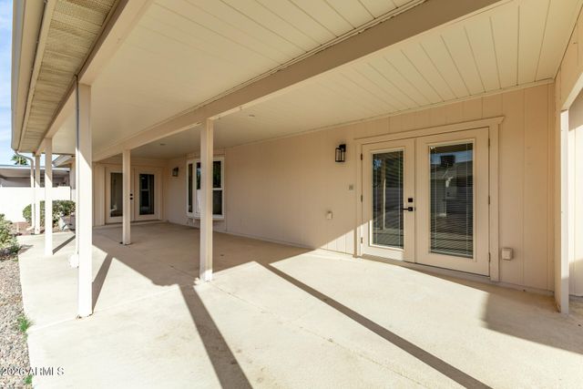 26622 S NEW TOWN Drive, Sun Lakes, AZ 85248
