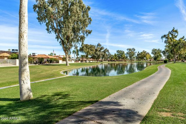 26622 S NEW TOWN Drive, Sun Lakes, AZ 85248
