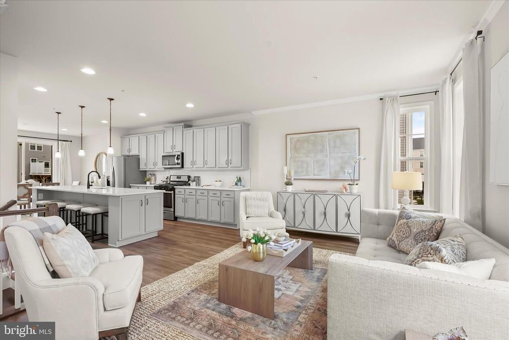 1016 FLESTER LN, Laurel, MD 20707