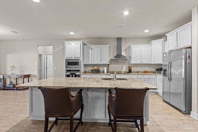 3582 Turquoise Dr, Navarre, FL 32566