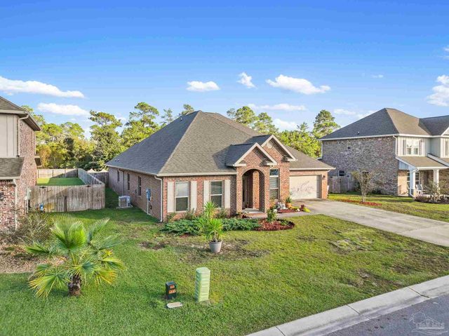 3582 Turquoise Dr, Navarre, FL 32566