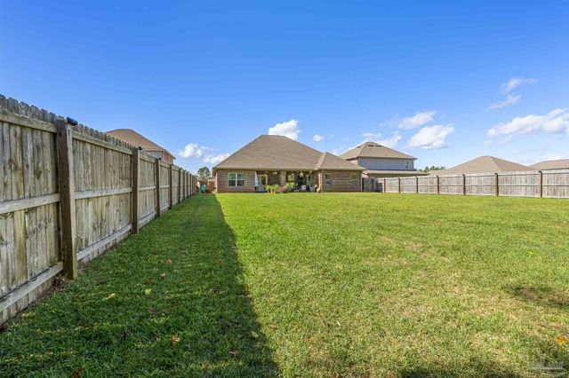 3582 Turquoise Dr, Navarre, FL 32566