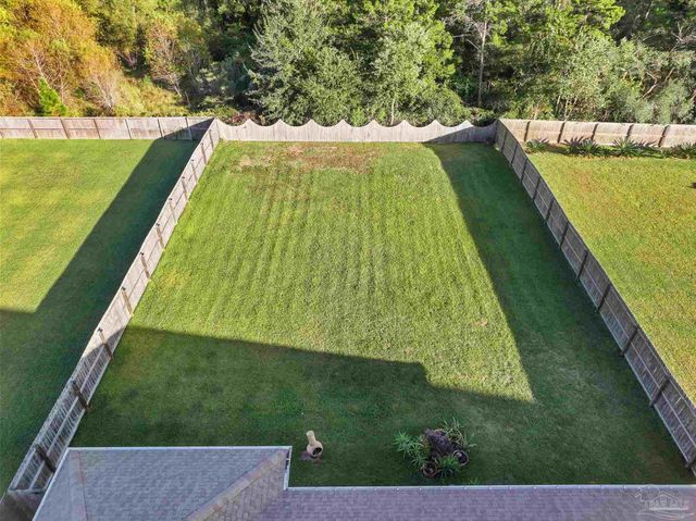 3582 Turquoise Dr, Navarre, FL 32566