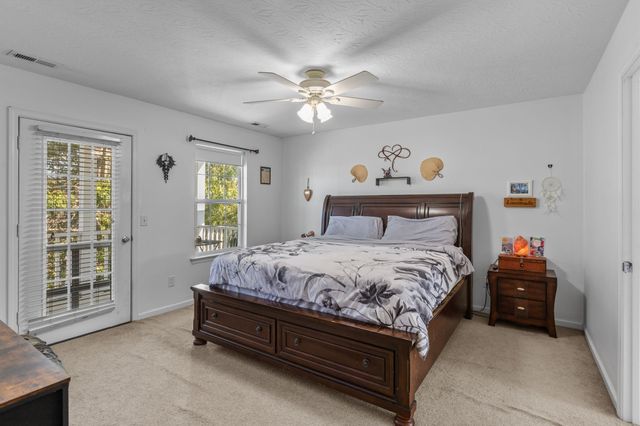 1086 Jason Cir, Ashland City, TN 37015