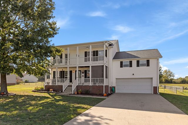 1086 Jason Cir, Ashland City, TN 37015