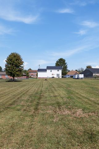 1086 Jason Cir, Ashland City, TN 37015