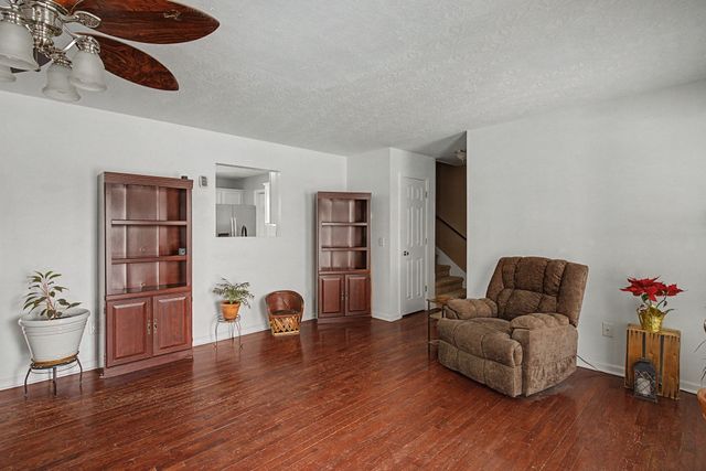 1086 Jason Cir, Ashland City, TN 37015