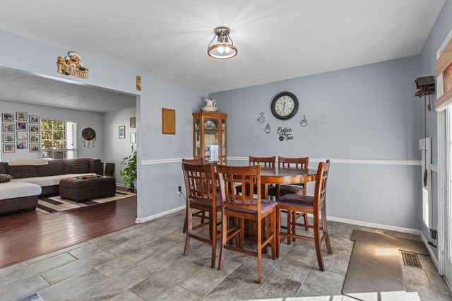 1086 Jason Cir, Ashland City, TN 37015