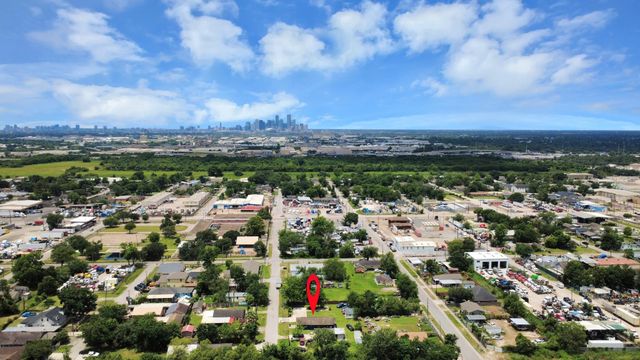 8227 Chadwick Street, Houston, TX 77029