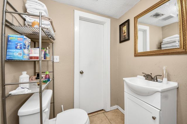 8227 Chadwick Street, Houston, TX 77029