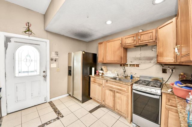 8227 Chadwick Street, Houston, TX 77029